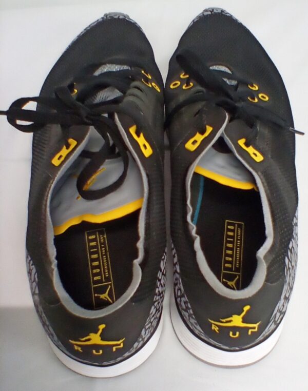 Nike Jordan 88 Racer Varsity Black Gray Maize Running Shoes Size 13 - Image 3