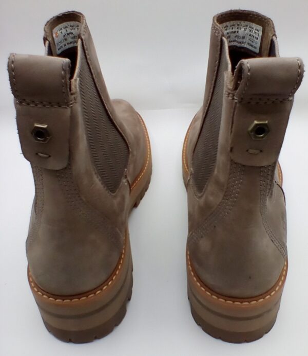 Timberland Courmayeur Valley Celsea Ladies Taupe Nubuck Boots A1RRK Size 10 - Image 6