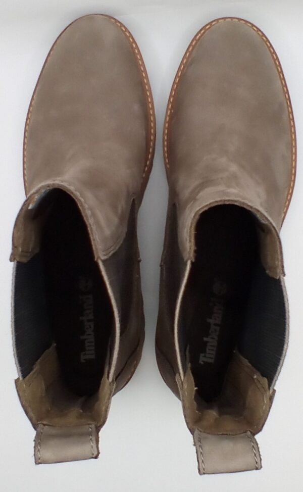 Timberland Courmayeur Valley Celsea Ladies Taupe Nubuck Boots A1RRK Size 10 - Image 3