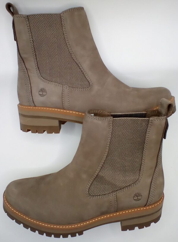 Timberland Courmayeur Valley Celsea Ladies Taupe Nubuck Boots A1RRK Size 10