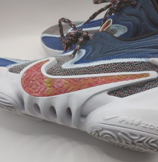 Nike Air Zoom Cosmic Unity 2 Better Us - Men's Basketball Shoe Size 11 DH1537-002 Gently Used - Image 7